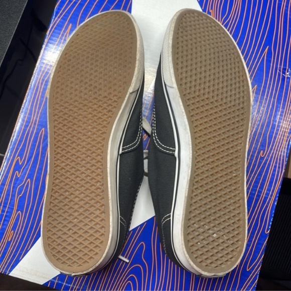 VANS Classic - Picture 2 of 4